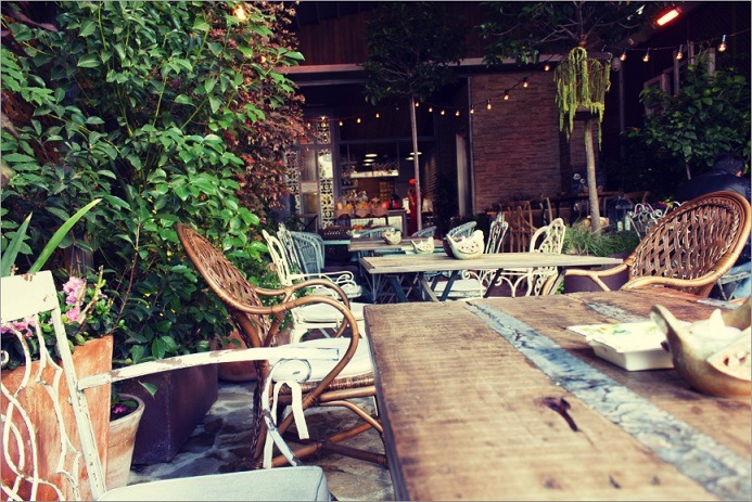 Consejos para decorar la terraza de tu restaurante: Sillas de diseño