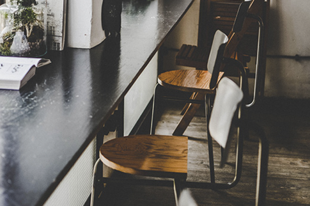 Sillas o taburetes de madera para barra Sillas o taburetes de madera para barra