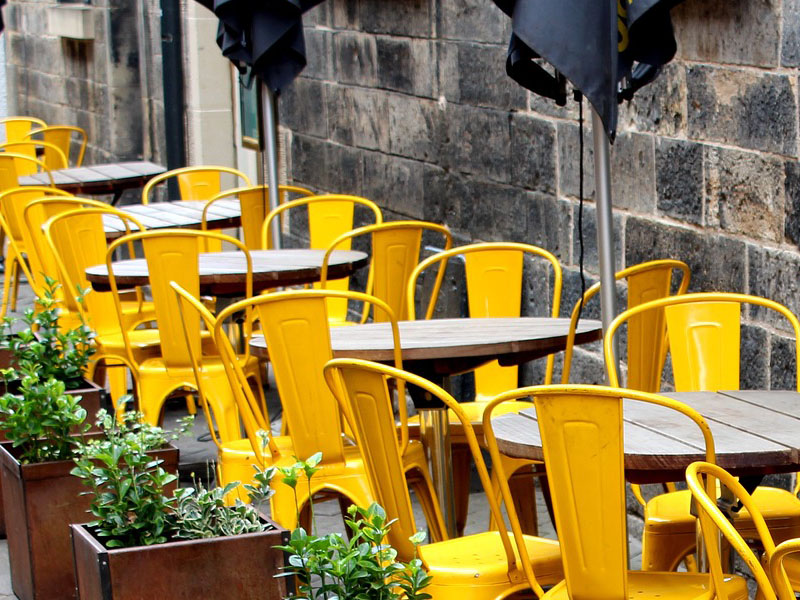 Guía para elegir las sillas de comedor de tu restaurante